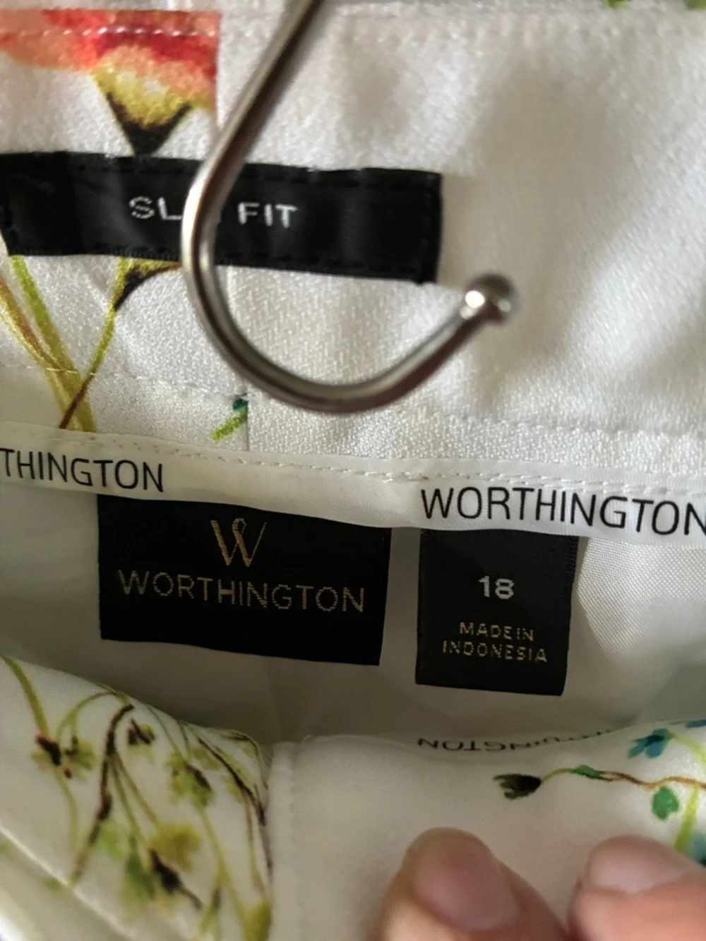 Worthington sz 18 Slim Fit White Floral Ankle Cropped Pants NWT - Picture 5 of 9